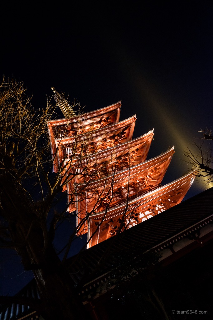 浅草寺 五重塔 ライトアップ