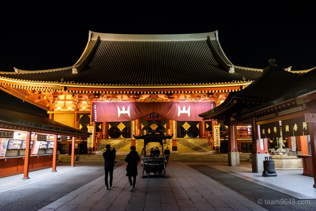 浅草寺 本堂 ライトアップ